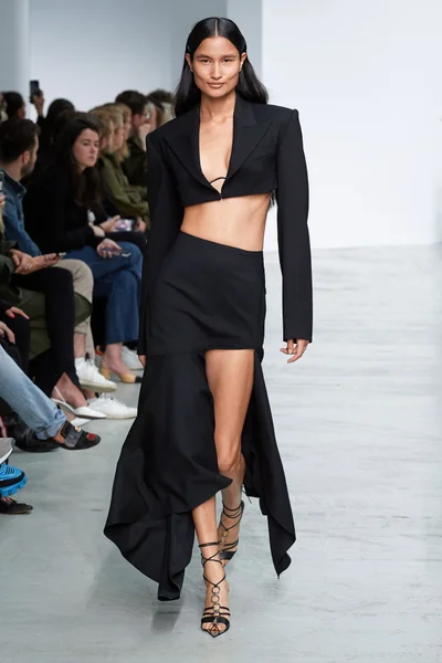 Look 8